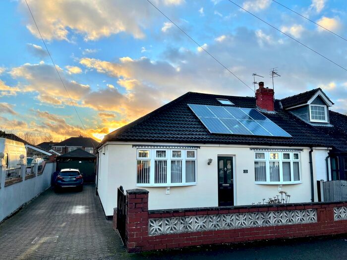 Houses for sale & to rent in DN3 2JG, Ivanhoe Road, Edenthorpe, Kirk