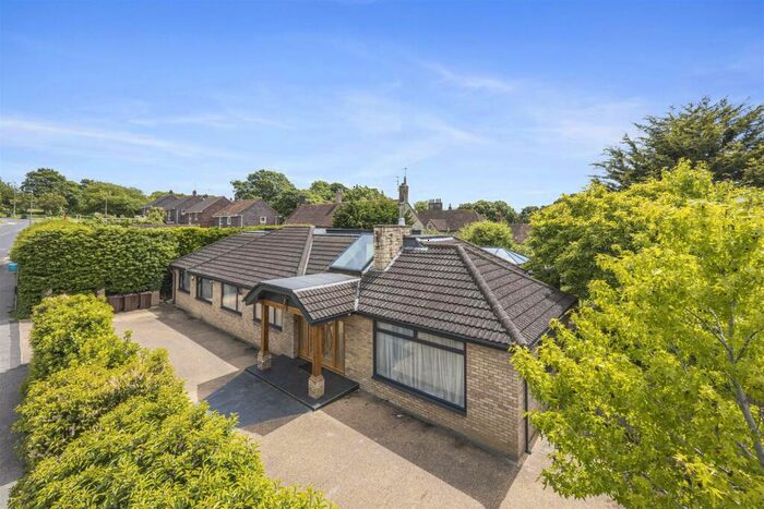 5 Bedroom Detached Bungalow To Rent In Hangleton Lane, Hove, BN3