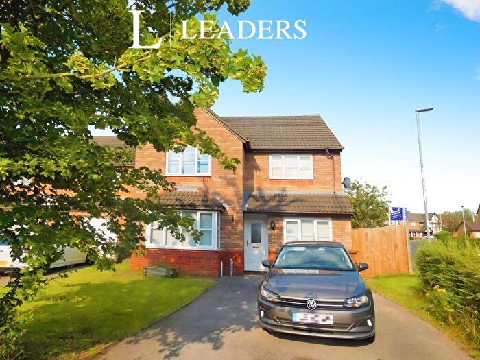 4 Bedroom House To Rent In Dexter Way, Middlewich, CW10