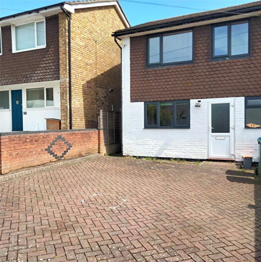 3 Bedroom Terraced House To Rent In Dormy Close, Sarisbury Green, SO31