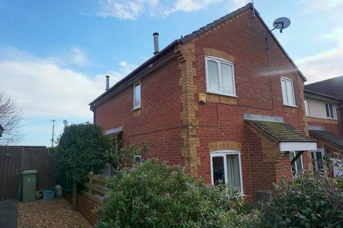 1 Bedroom Cluster House To Rent In Dickens Spinney, Olney, MK46