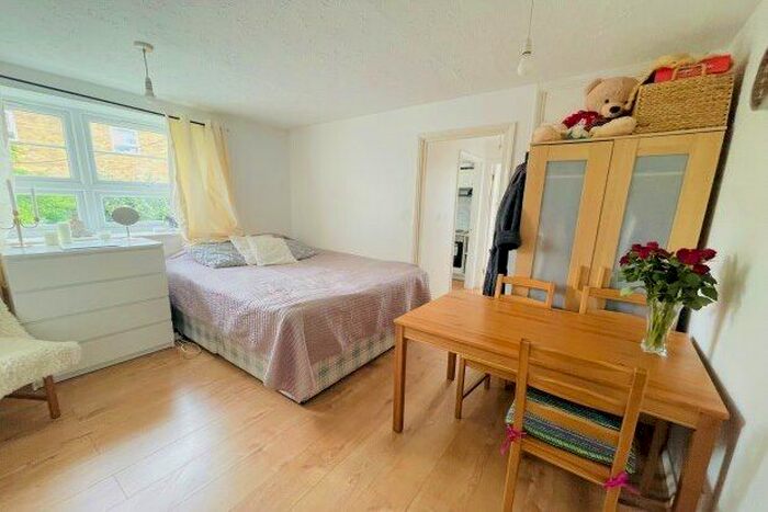 Studio To Rent In Memorial Avenue, London, E15