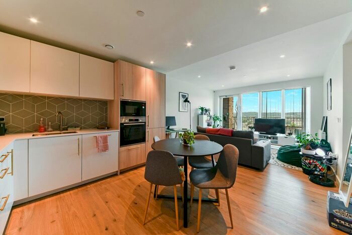 1 Bedroom Flat To Rent In Alington House, Horsney, London, N8