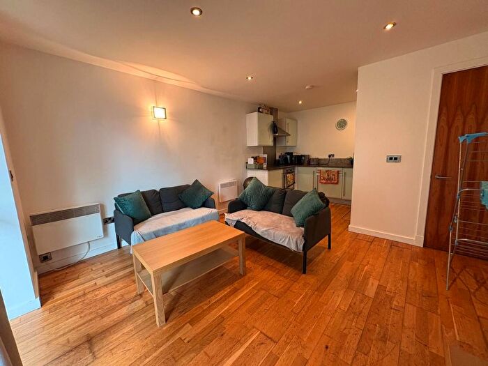 2 Bedroom Flat To Rent In Pollard Street, Manchester, M4