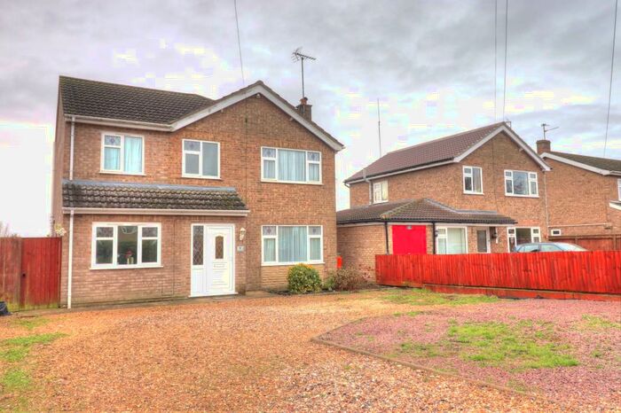 4 Bedroom Detached House For Sale In Lincolns Avenue, Gedney Hill, PE12