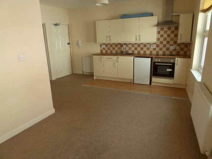 1 Bedroom Flat To Rent In Bridge Street, Haverfordwest, Pembrokeshire, SA61