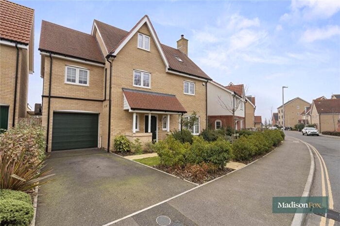 5 Bedroom Detached House To Rent In Five Oaks Lane, Chigwell, IG7