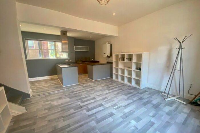 1 Bedroom Flat To Rent In Stanley Place, Preston, PR1