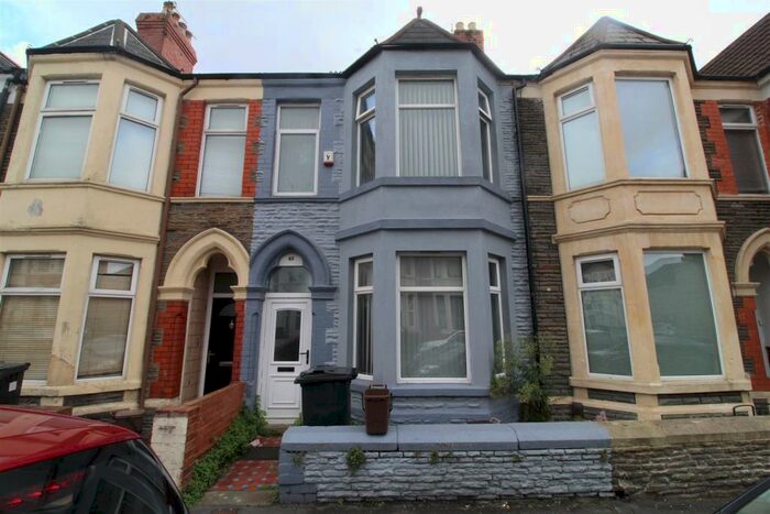 5 Bedroom House To Rent In Dogfield Street, Cathays, Cardiff, CF24
