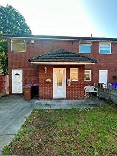 3 Bedroom Terraced House To Rent In Lodgepole Close, Eccles, M30