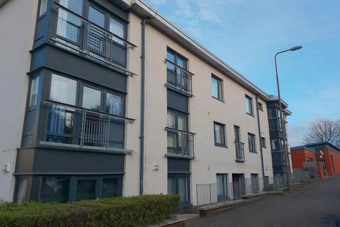 2 Bedroom Flat To Rent In Granton Road, Granton, Edinburgh, EH5