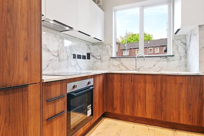 4 Bedroom Flat To Rent In Brick Lane, Spitalfields, E1