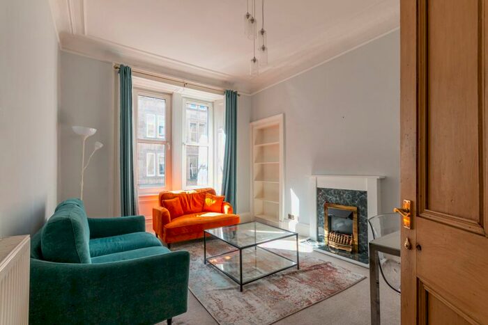 2 Bedroom Flat To Rent In Bryson Road Edinburgh United Kingdom, EH11