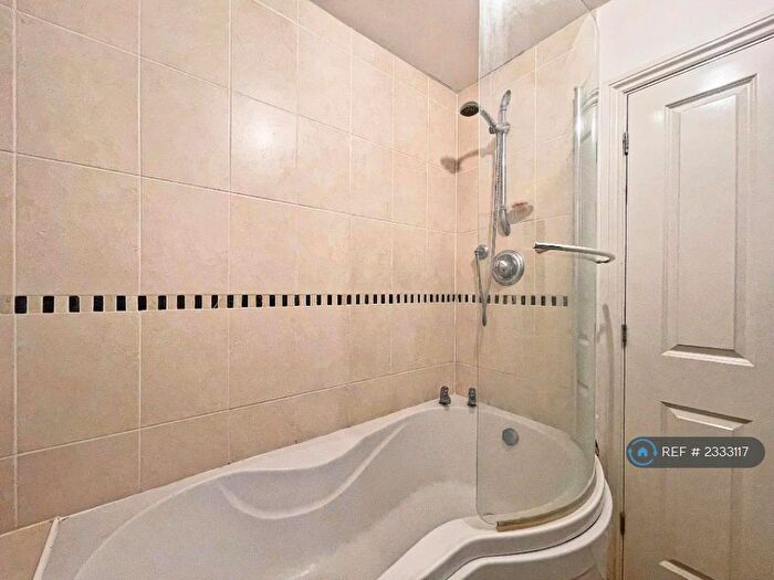 2 Bedroom End Of Terrace House To Rent In Falconer Road, Fleet, GU51