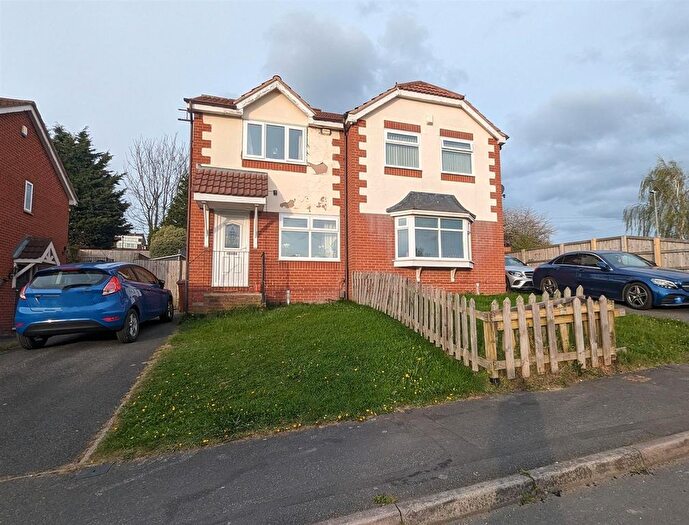 2 Bedroom Semi-Detached House To Rent In Cornfield, Dewsbury, WF13