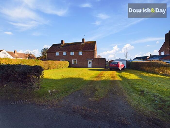 3 Bedroom Semi-Detached House For Sale In Malthouse Lane, Stafford, Staffordshire, ST20