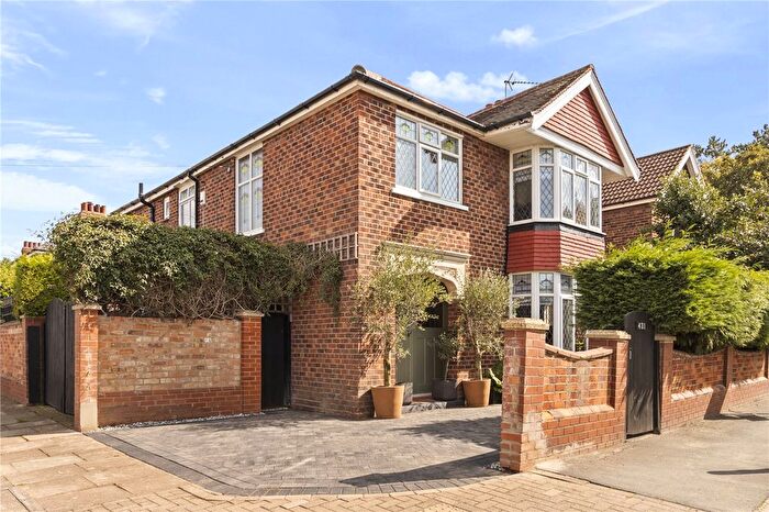 4 Bedroom Detached House For Sale In Heneage Road, Grimsby, N E Lincs, DN32