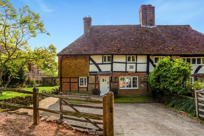 3 Bedroom Semi-Detached House For Sale In Ropes Lane, Haslemere, GU27