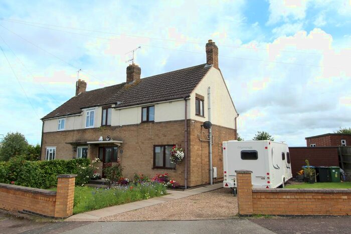 3 Bedroom Semi-Detached House For Sale In Woodland Avenue, Claybrooke Magna, LE17