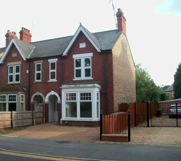 5 Bedroom Semi-Detached House To Rent In Broadway, Peterborough, PE1