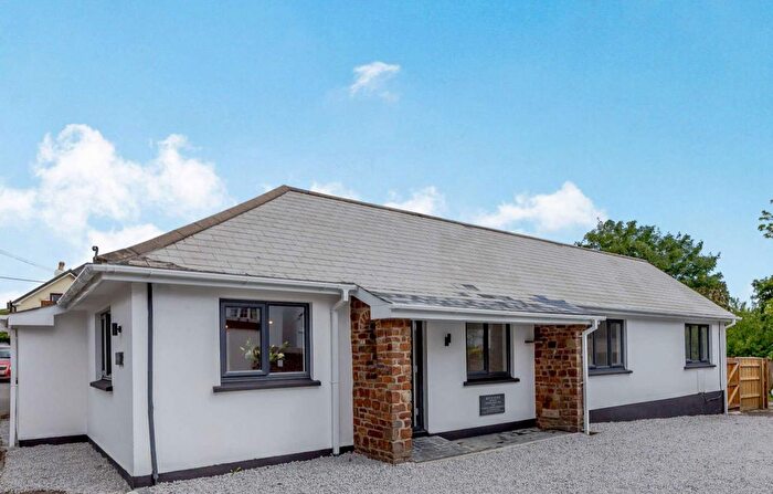 4 Bedroom Detached Bungalow For Sale In Shebbear, Beaworthy, EX21