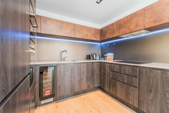 1 Bedroom Flat To Rent In Keybridge House, Exchange Gardens, Vauxhall, London, SW8