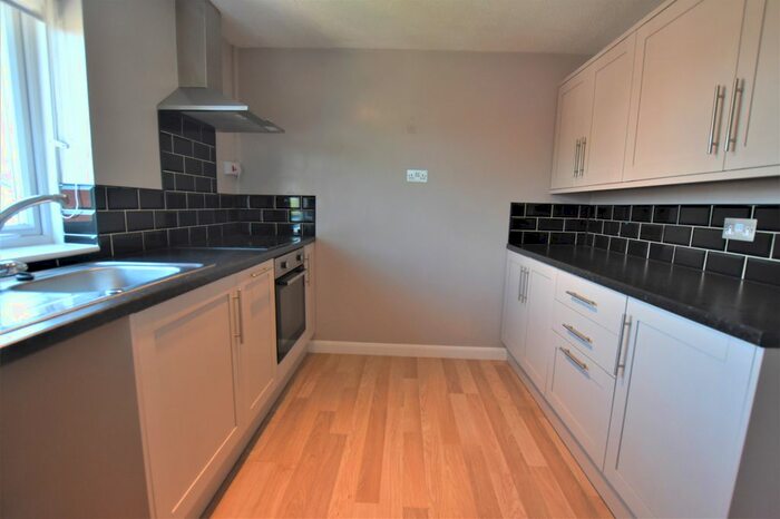 1 Bedroom Maisonette To Rent In Heather Walk, Bolton Upon Dearne, S63