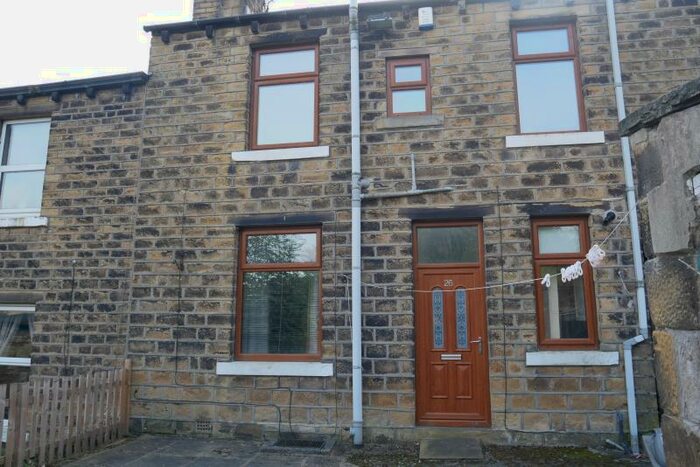 3 Bedroom Terraced House To Rent In Burbeary Road, Lockwood, Huddersfield, HD1