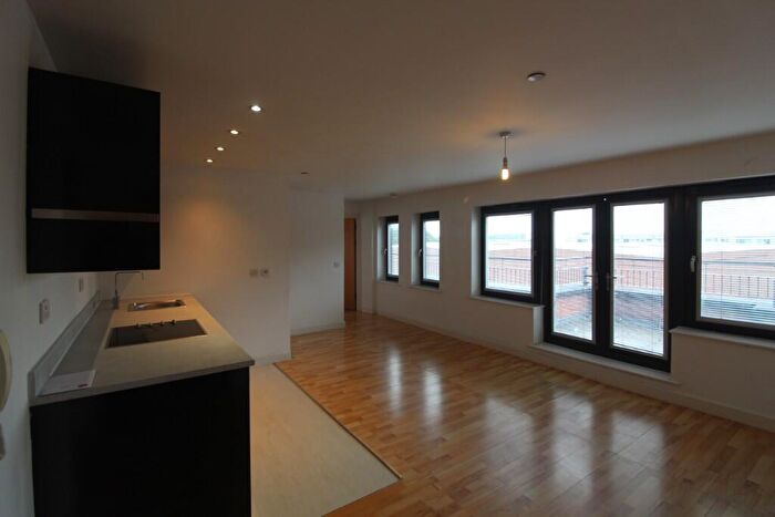 2 Bedroom Flat To Rent In Great Freeman Street, Nottingham, Nottinghamshire, NG3
