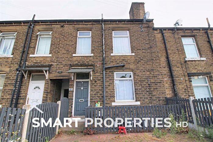 3 Bedroom Terraced House To Rent In Norman Road, Huddersfield, HD2