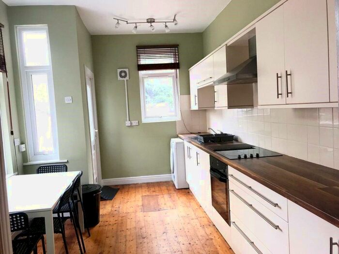 4 Bedroom Terraced House To Rent In Langdale Road, Manchester, Greater Manchester, M14
