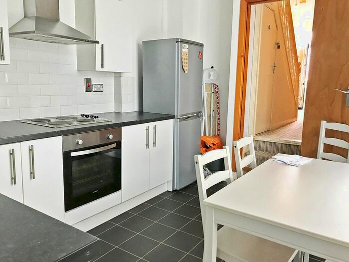 4 Bedroom Property To Rent In Victoria Terrace, Brynmill, Swansea, SA1