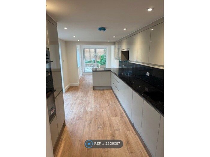 5 Bedroom Terraced House To Rent In Torriano Avenue, London, NW5