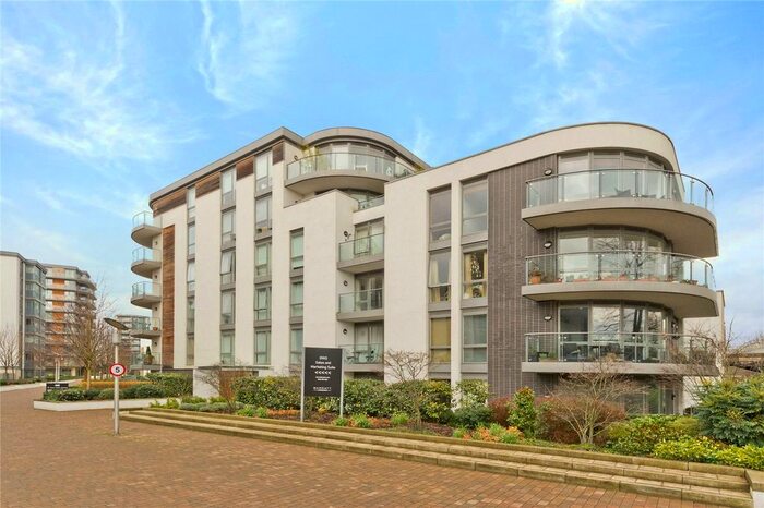 2 Bedroom Flat To Rent In Clayponds Lane, Great West Quarter, Brentford, TW8
