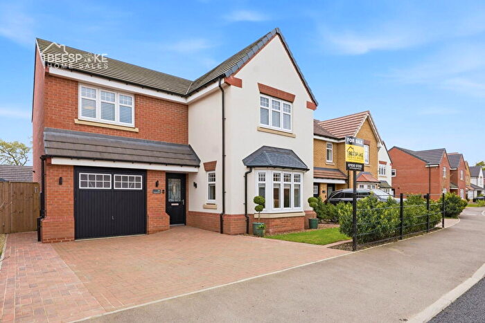 4 Bedroom Detached House For Sale In Longwall Lane, Edwinstowe, Mansfield, NG21