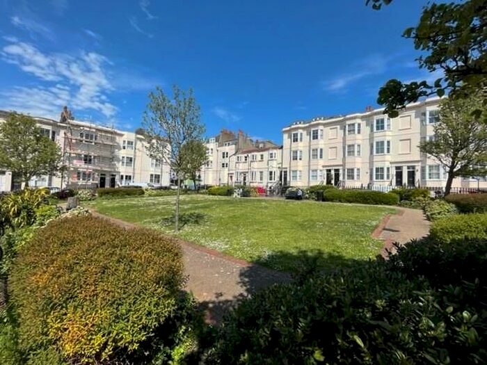 1 Bedroom Flat To Rent In Clarence Square, Brighton, BN1