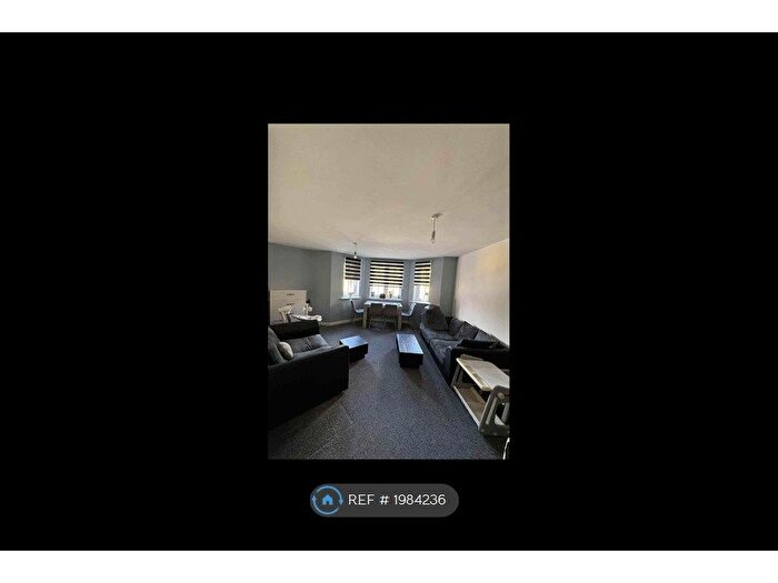 2 Bedroom Flat To Rent In Jenkinson Grove, Doncaster, DN3