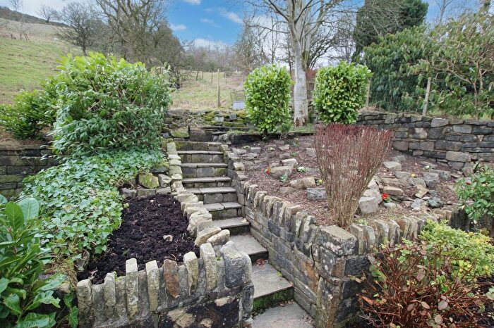 3 Bedroom Cottage For Sale In Peel Cottage Road, Todmorden, OL14