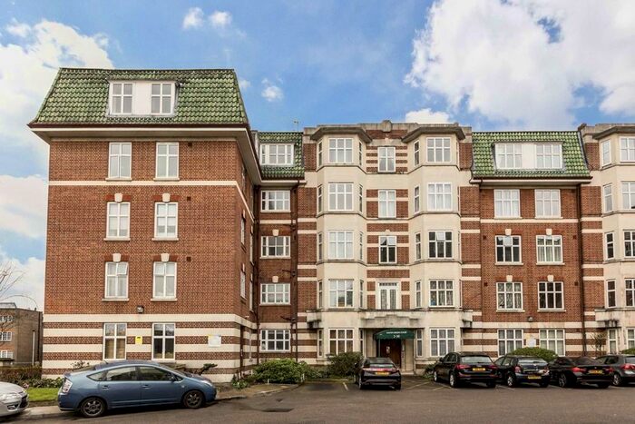 3 Bedroom Flat To Rent In Haven Green, London, W5