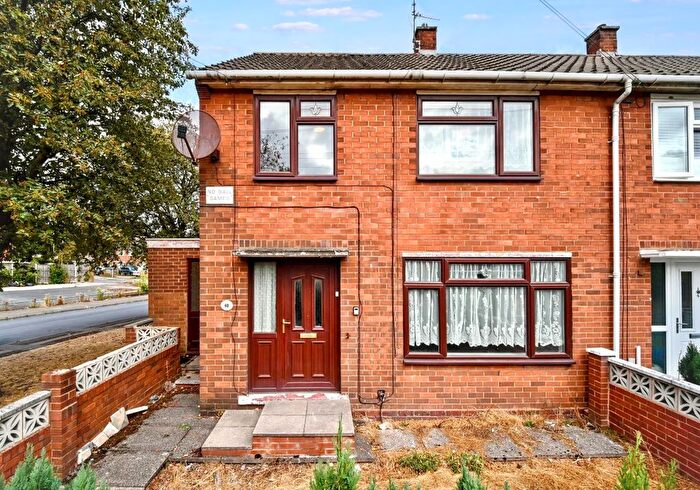 3 Bedroom End Of Terrace House For Sale In Glyn Avenue, Bilston, West Midlands, WV14