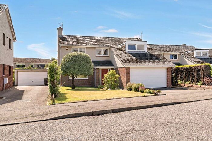 5 Bedroom Detached House For Sale In Newmills Crescent, Balerno, Edinburgh, EH14