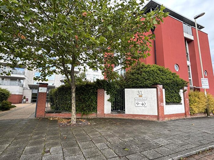 3 Bedroom Penthouse To Rent In Watkin Road, Leicester, LE2