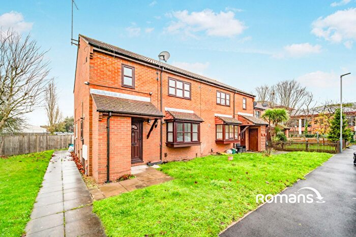 1 Bedroom Property To Rent In Boltons Lane, Harlington, Hayes, UB3