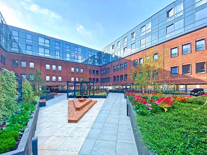 1 Bedroom Flat To Rent In Pembroke Broadway, Camberley, Surrey, GU15