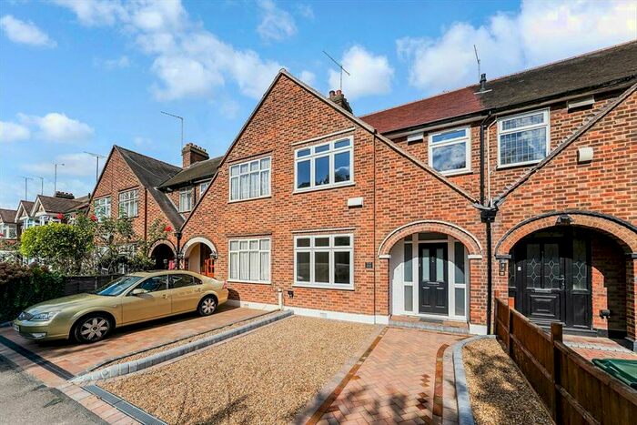 3 Bedroom Terraced House To Rent In New Road, Chingford, E4