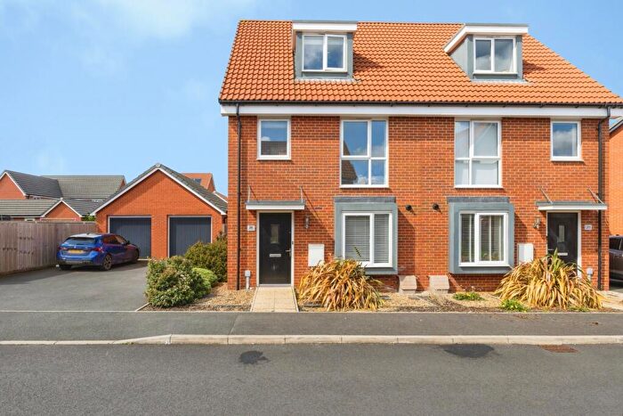 3 Bedroom Semi Detached House For Sale In Saffron Avenue, Wymondham, Norfolk, NR18