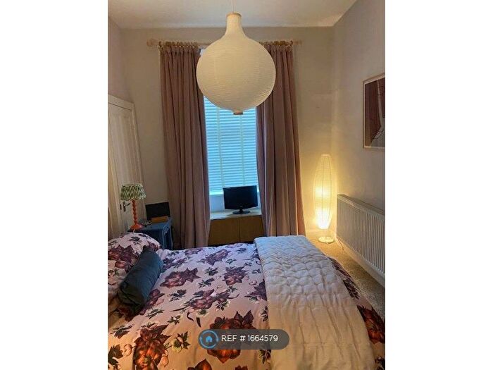 1 Bedroom Flat To Rent In Canaan Lane, Edinburgh, EH10