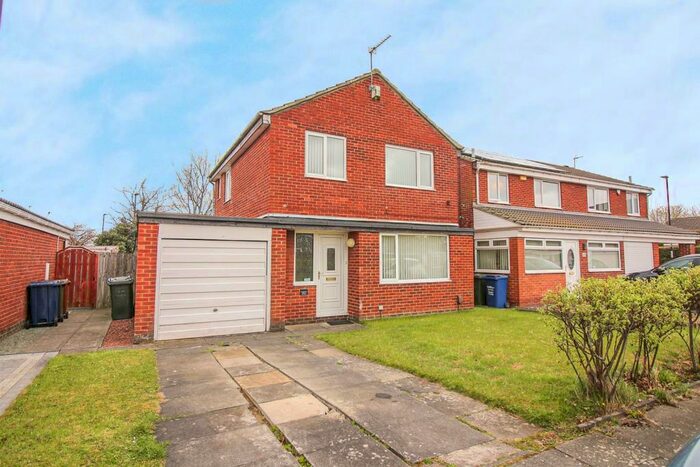 3 Bedroom Detached House To Rent In Knowsley Court, Kingston Park, NE3