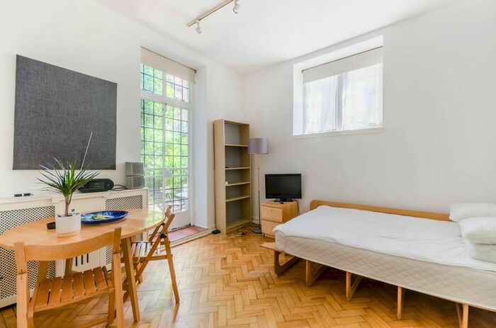Studio To Rent In Weymouth Street, Marylebone, London, W1G