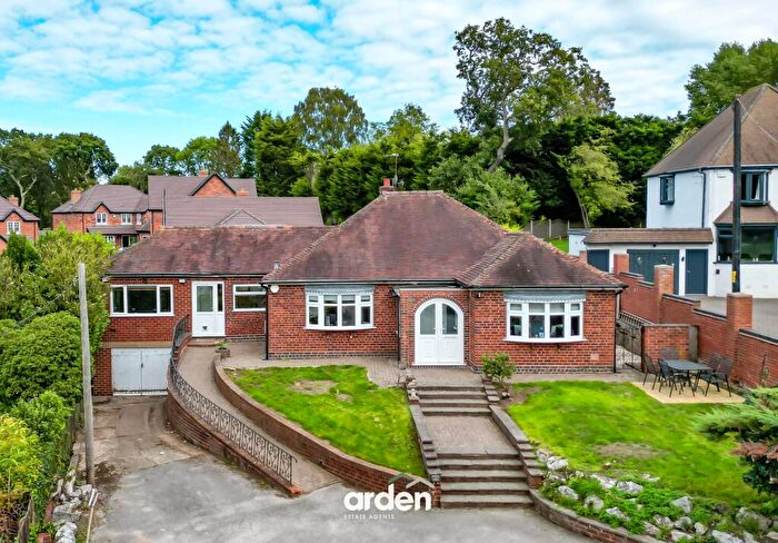 4 Bedroom Detached House For Sale In Valley Road, Earlswood, B94